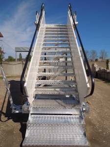 Passenger ladder Pt-2438-PP